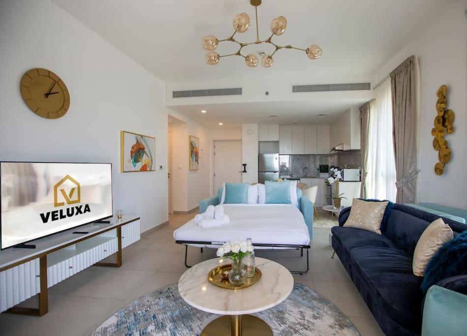 Veluxa - Luxury And Bright 1 Bedroom Apartment, Burj View! Dubai Exteriör bild