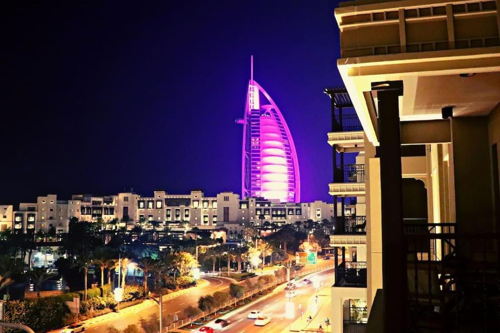 Veluxa - Luxury And Bright 1 Bedroom Apartment, Burj View! Dubai Exteriör bild
