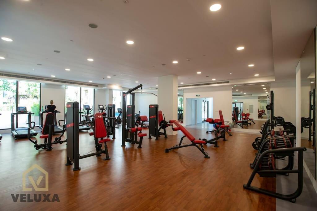 Veluxa - Luxury And Bright 1 Bedroom Apartment, Burj View! Dubai Exteriör bild